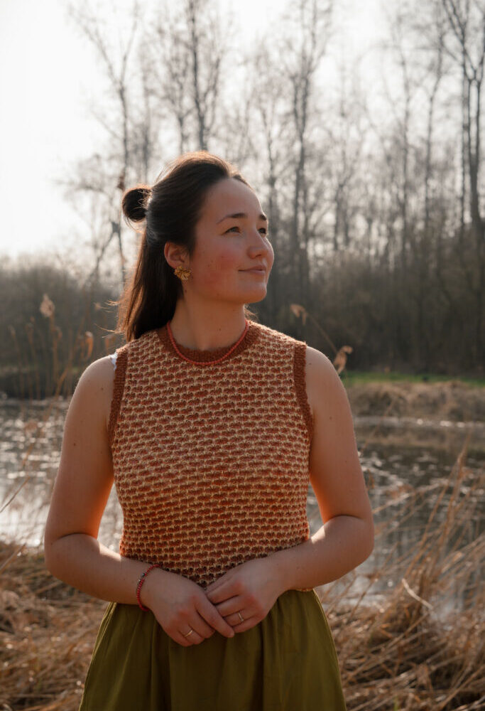 Daphne crochet top 1586 Jasmijn brown/yellow